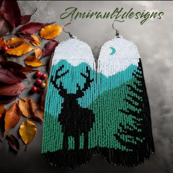 Beaded Earrings long dangly wildlife - Picture 2 of 2